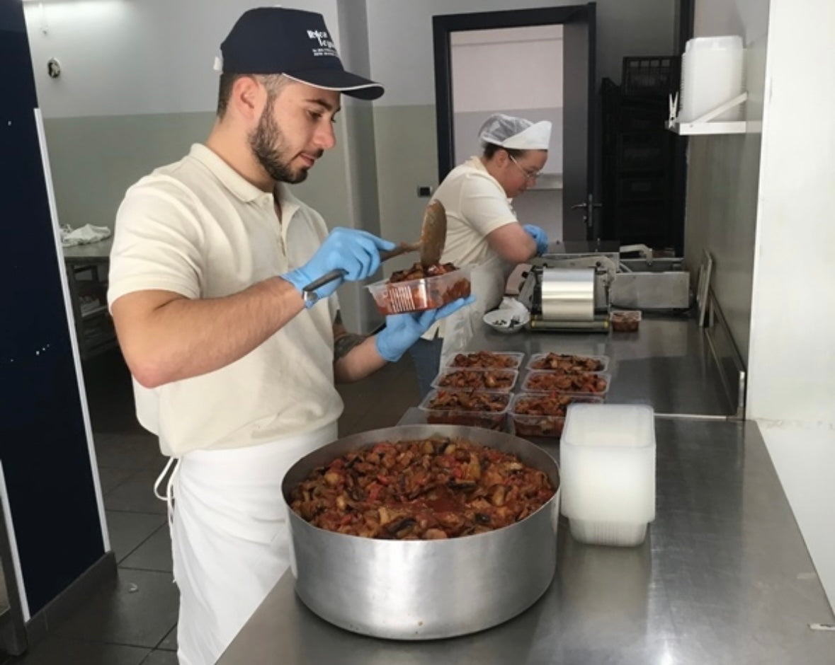 الغوص في الطعم الأصيل للسيسيلي: Caponata Siciliana vo